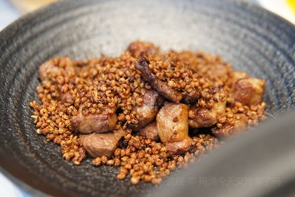 严道釜·非遗砂器·川菜餐厅(麓湖麓坊店)