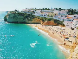 Largo da Praia de Carvoeiro