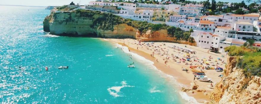 Largo da Praia de Carvoeiro