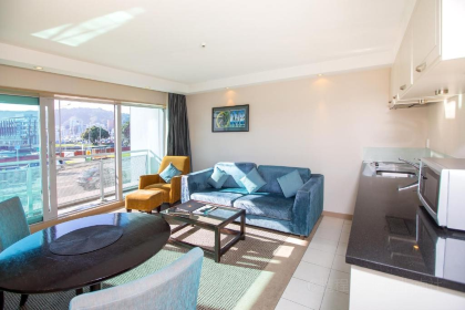 One80o Restaurant & Lounge Bar