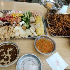 六月雪干锅(诗城路店) User Photo
