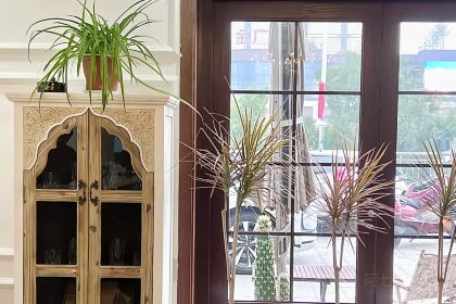 铃兰咖啡西餐·酒吧(水岸名居店)