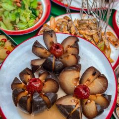 钱锋炭缸烧烤·海鲜·宵夜(华龙道店) 여행 사진