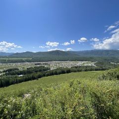 禾木老村山庄 User Photo