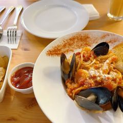 The Manhattan Fish Market User Photo