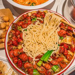 森虎虾尾·烧烤酒场(二七区直营旗舰店) User Photo