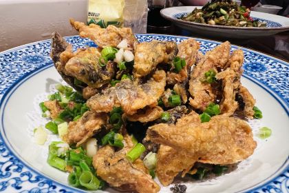 镜岭味道品购中心