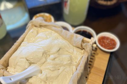 XIN BA WEI TU CAI GUAN