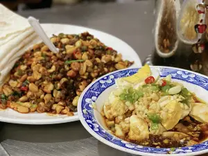 老磨坊羊汤·特色辣子鸡