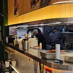 Gebrwurst xiangchangxiongdi·deguoxiangchangpijiucanba (shidaitianjie) User Photo