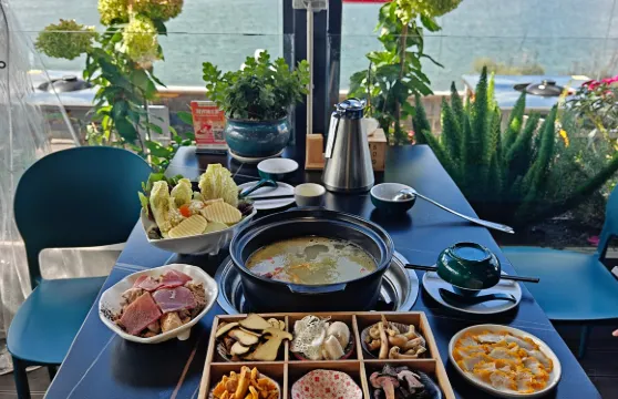 野菌皇南詔酒樓