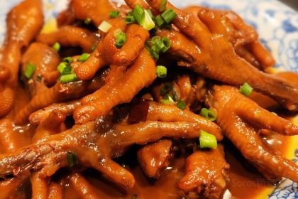 弶小楼(宴江北)