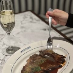 LA PETITE CHAISE User Photo