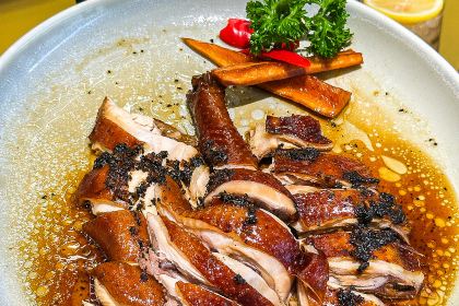 頂峰香港茶餐廳（隆生金山湖店）