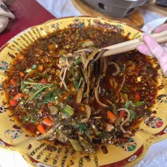 牛满堂土菜馆·跷脚牛肉(峨眉店) 여행 사진