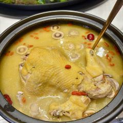 一品红养生汤煲(融汇温泉店) User Photo