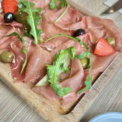 Saliey Garden User Photo