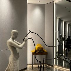 REVOLVING RESTAURANT User Photo