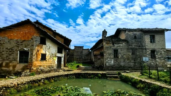 Yiqian Lotus Ancient Town
