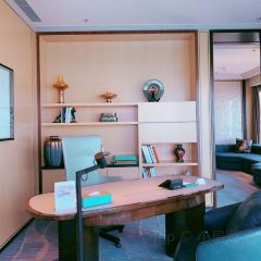 The Drawing Room User Photo