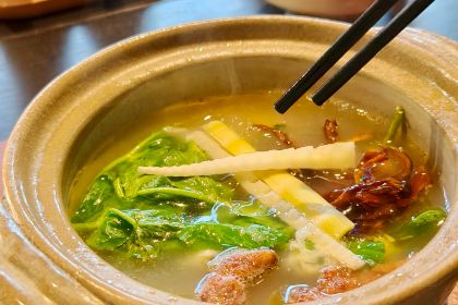 龙凤瑞英清真饭馆