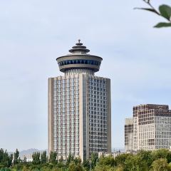 呼和浩特巨华国际大酒店·天穹旋转餐厅 User Photo