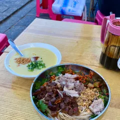 A LAN BAI JIA YAN User Photo