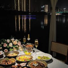 Cross Pub User Photo