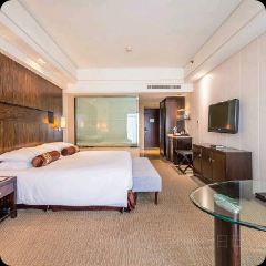 海外海皇冠大飯店海瀾旋轉餐廳張用戶圖片