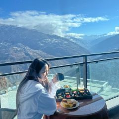 四姑娘山·天空之城悬崖酒店·云端餐厅 User Photo