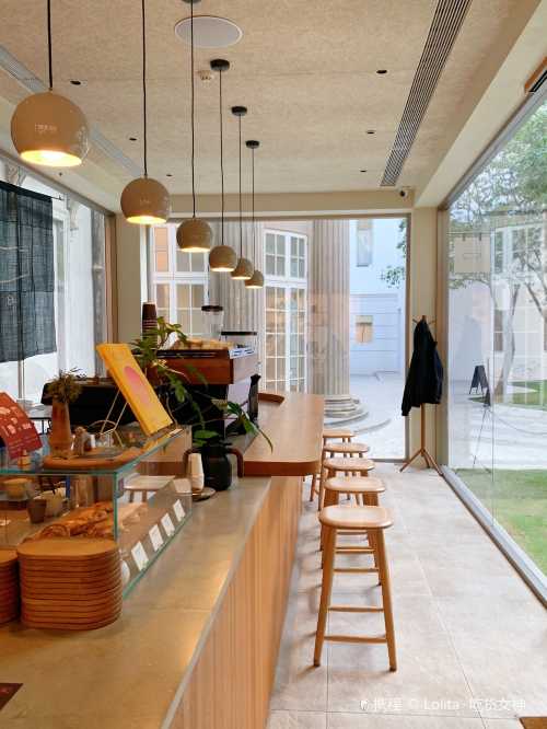 Spot Table