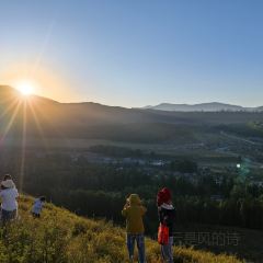 禾木老村山庄 User Photo