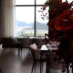 桂林漓江·瀑上酒店(象鼻山两江四湖店)·观星吧 User Photo