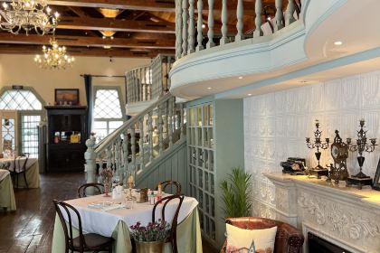 江畔餐厅(斯大林街店)