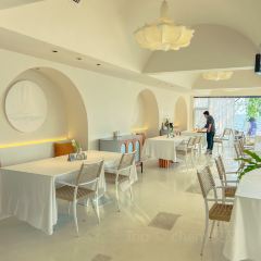 阿凯缇娅·安止樱落海景度假酒店·一间海景餐厅 User Photo