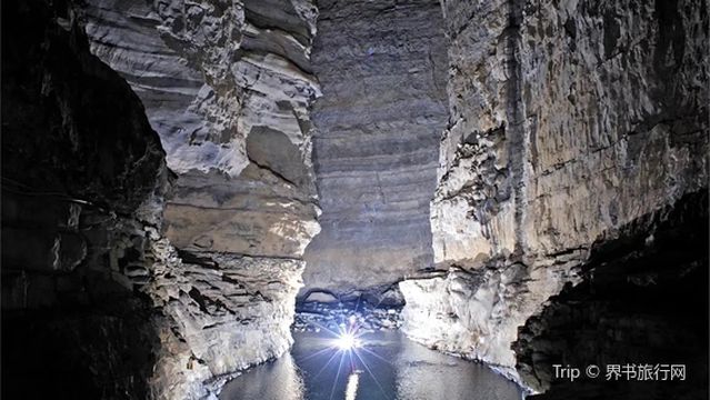 shi er bei hou da di feng jing qu