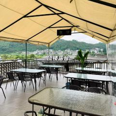 HE SHUN JIA YAN User Photo