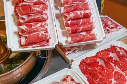 正宗宝轮老字号老任羊肉串(万源店)