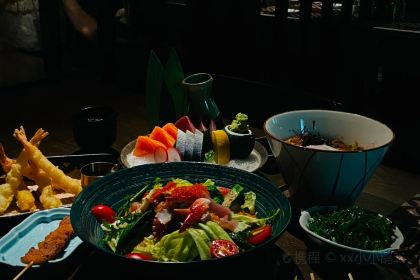 酉食深夜小吃店