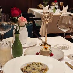 MURBEN牧尔本牛排馆(老洋房江苏路店) User Photo