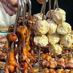 钱锋炭缸烧烤·海鲜·宵夜(华龙道店) 여행 사진