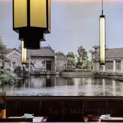大榕树下(东方宝泰店) User Photo