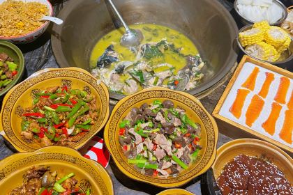 东江湖华兰家柴火鱼总店