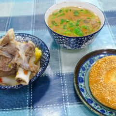 Gardener Barbecue Cylinder Meat User Photo
