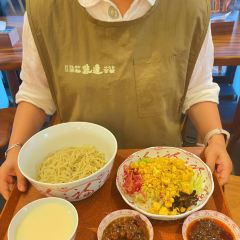 豚骨祥和面馆(逍遥路店) User Photo