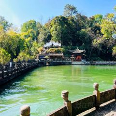 明记烧肉米线烧肉卷粉(中心小学店) User Photo