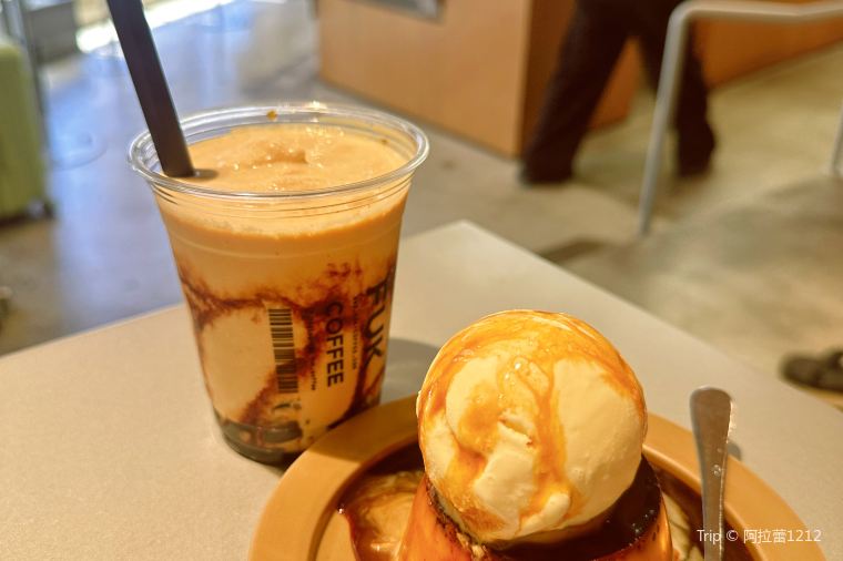 ร้านกาแฟและร้านอาหารในสนามบินฟุกุโอกะ