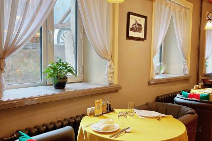 Qiulin Western Restaurant