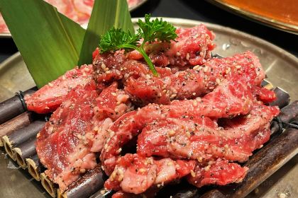 西塔老太太泥爐烤肉（萬象城店）