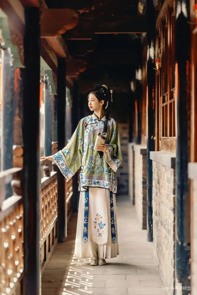Hanfu Experience in Pingyao
